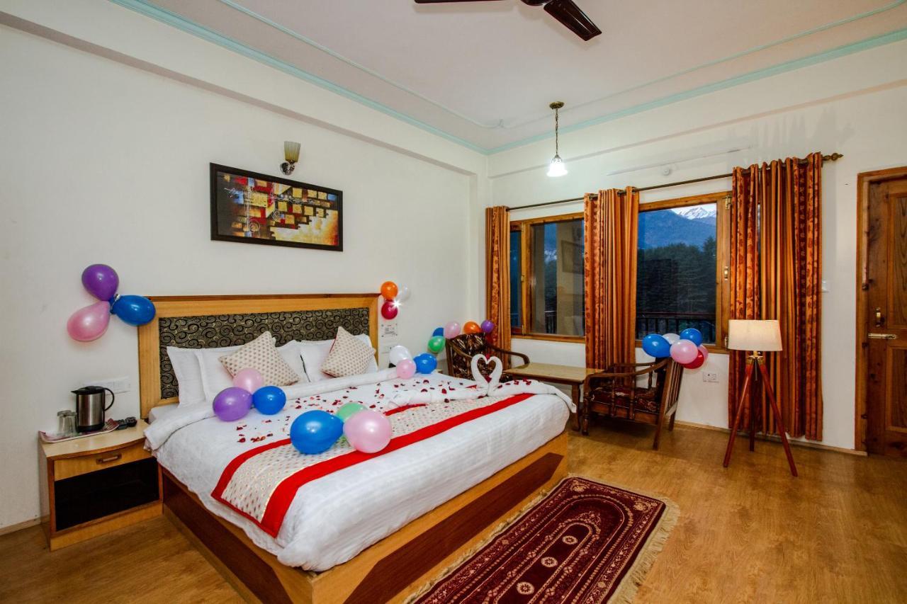 Hotel Prini Palace Манали Экстерьер фото